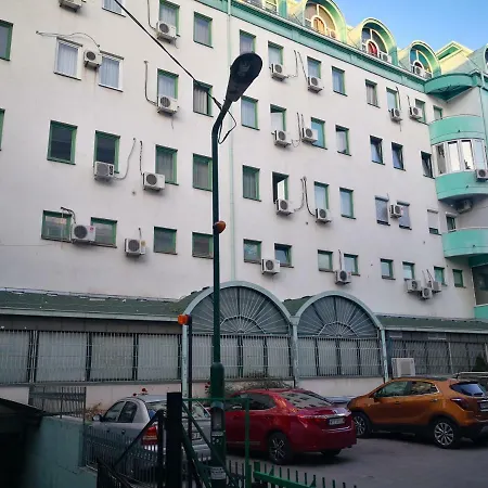 Contemporary Nis