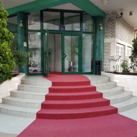 Contemporary Apartment Nis